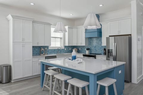 Seaspray features a beautiful quartz island for grab-and-go meals