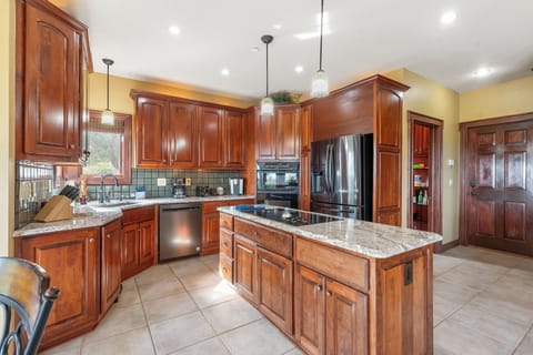 Full Kitchen with Upgraded Appliances