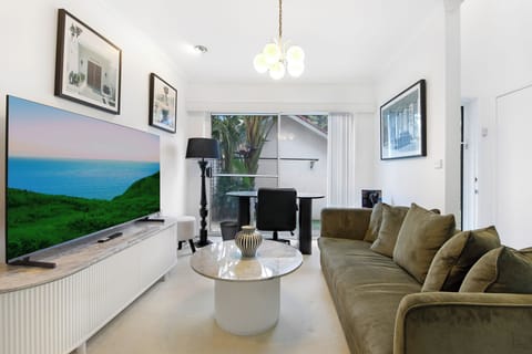 Lounge Room 2