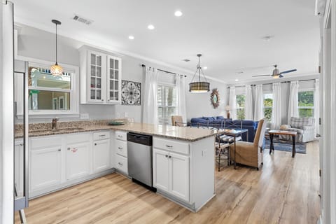 Sea Spray Cottage Kitchen Alt 2