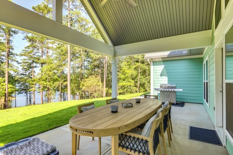 McCormick Vacation Rental | 4BR | 3BA | 2,500 Sq Ft | Step-Free Entry