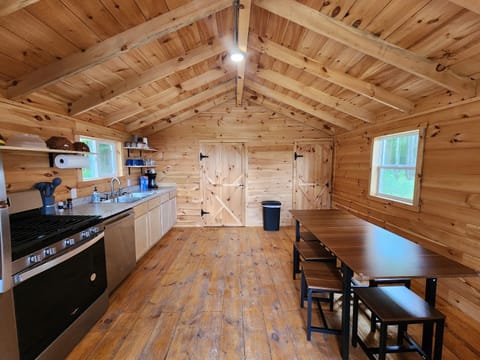 Cabin #3 with full kitchen-dishwasher, stove, refrigerator