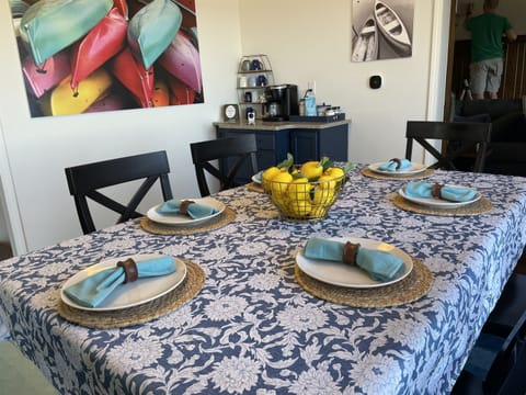 Dining with a beautiful lake view. 