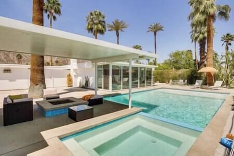 39ff0b9b ae25 4717 8753 e3df5b0dd2e6