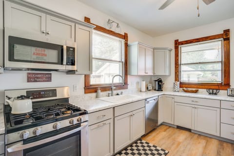 Kitchen | 1st Floor | Keurig Coffee Maker | Dishwasher | Cooking Basics