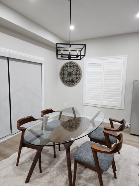 Shared space available for guests: Dining table