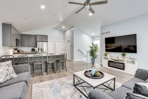 Living Room | Smart TV