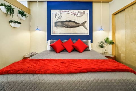 Escape to a serene and inviting atmosphere, perfect for recharging after a day of exploration.
