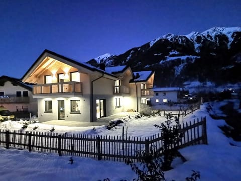 Chalet Schlossalm - Ferienhaus, Dusche und Bad, WC, Deluxe Chalet in Bad Hofgastein