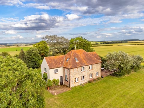 Field Barn Cottage, Burnham Market: The ultimate getaway
