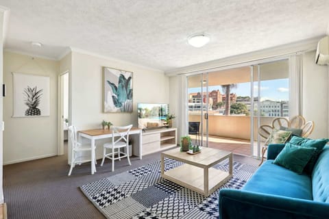 Living Area/Dining Area
