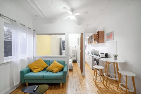 A small dining table makes it easy to enjoy a meal at home, but you’ll also find plenty of cafes, restaurants and bars right on your doorstep.
