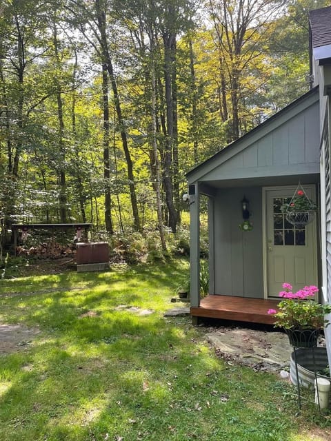 Primary Entryway - Front Door