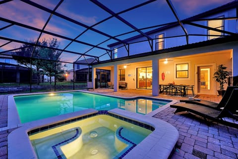 After a long hot day at the parks, a quick dip in your own refreshing pool will make your day.