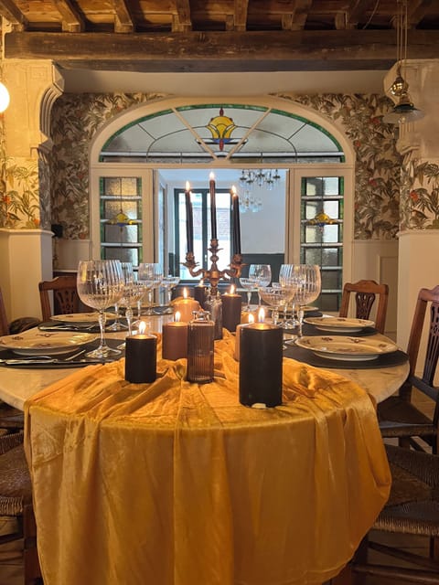 Elegant dining area in an Art Deco apartment in the historic center of Brussels. Perfect for a stylish city break.