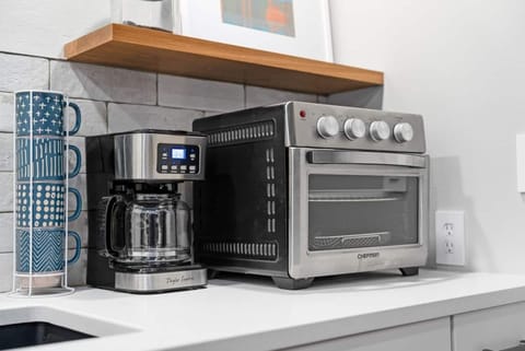 Enjoy your morning coffee from the well-equipped kitchenette.