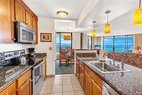 Full size, stainless steel, appliances