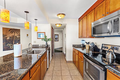 Fully equipped kitchen