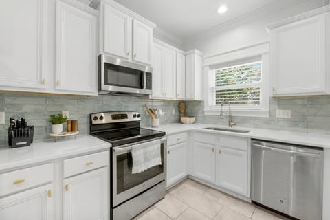 14-web-or-mls-91-grayling-way