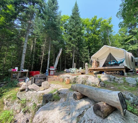 Front view of the site.