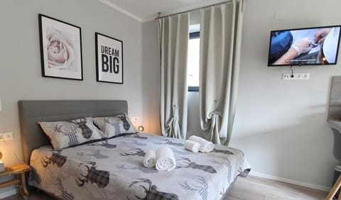 STUDIO BLOSSOMTIME - RMG Roses Apartment in Carinthia, Austria