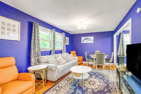 Warner Robins Vacation Rental | 3BR | 1BA | 1,050 Sq Ft | 3 Steps Required