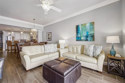 spansihkey204livingarea18a3366