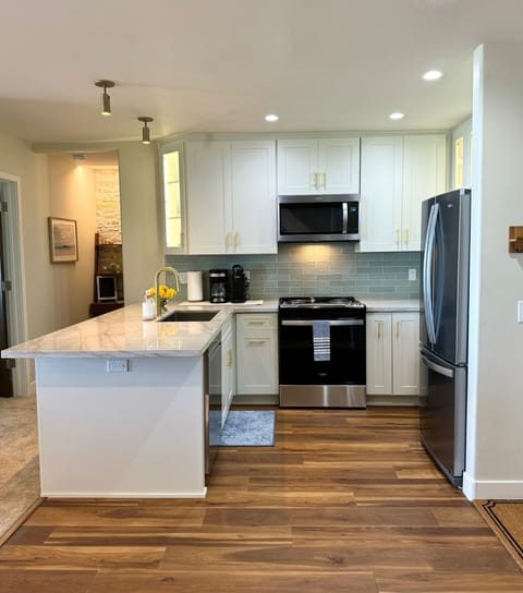 All Utensils, Cookware, BBQ Supplies Provided