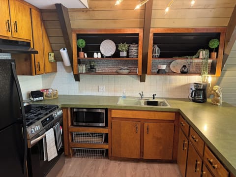 Kitchen with original 1970's counter tops