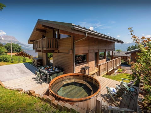 Terrace with nordic bath
