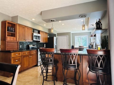 Breakfast Bar in Kitchen