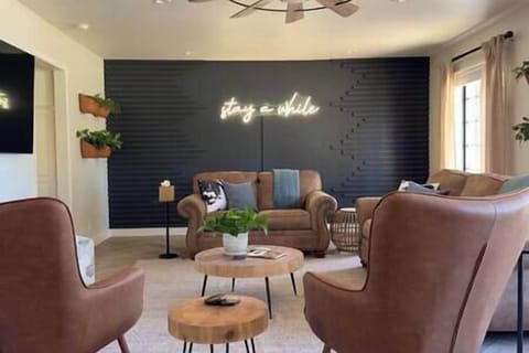 Welcome to Oak Lane Farmhouse