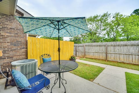 Huntsville Vacation Rental | 1BR | 1BA | Steps Required | 650 Sq Ft