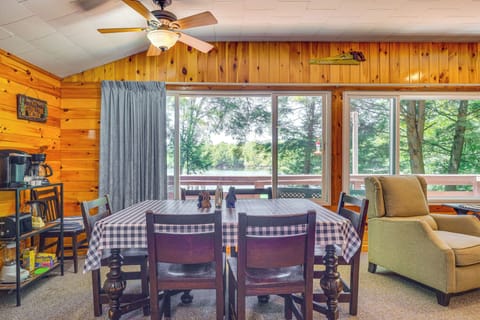 Dining Area | Coffee Bar