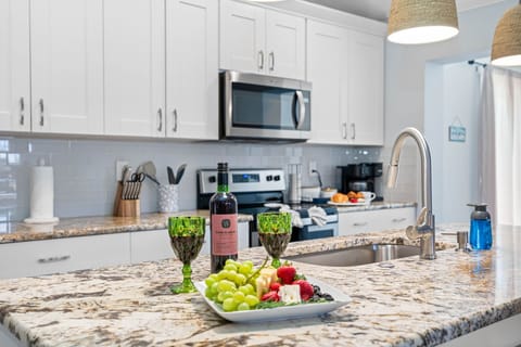 This kitchen is thoughtfully designed to make every culinary endeavor a pleasure.