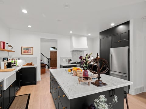 Kitchen / Stainless Steel Appliances