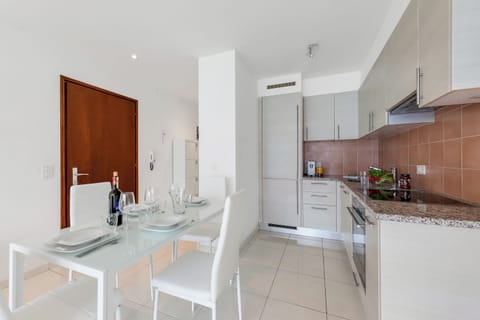 Kitchen and dining area