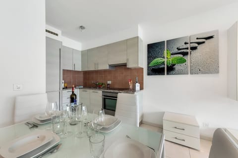 Kitchen and dining area