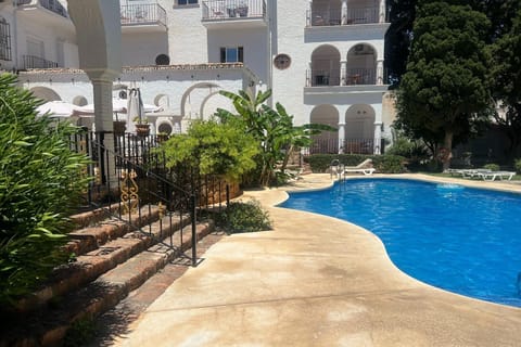 Holiday Home Swimming Pool