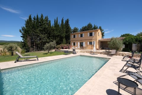 ROUSSILLON vacation rental house for rent private pool