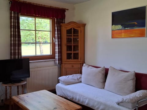 Jagawinkel Apartment No. 3 - Wasserleonburg Castle Cabin in Friuli-Venezia Giulia