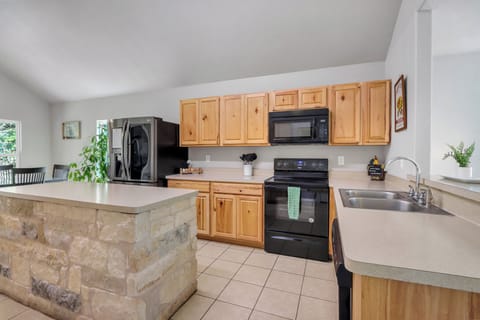 Fully stocked with all appliances