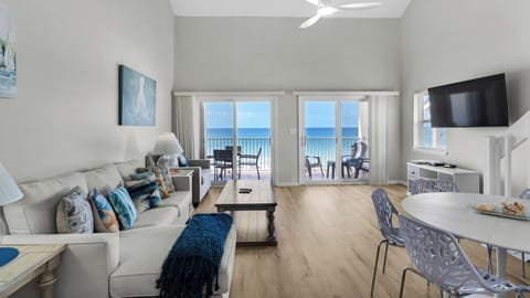 Eastern Shores 215