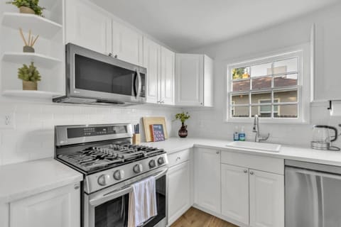 1539 Maryland Avenue-23