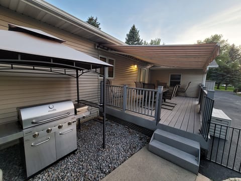 Full Shaded Grill Station!