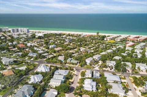 Aqua Vista by Duncan Real Estate House in Holmes Beach