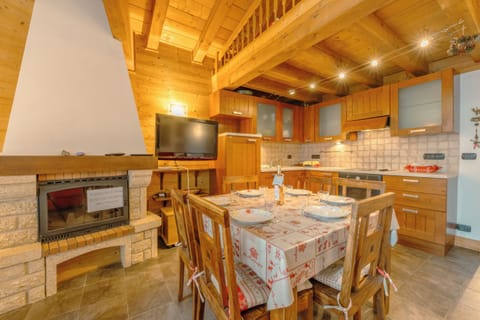 Living and dining room