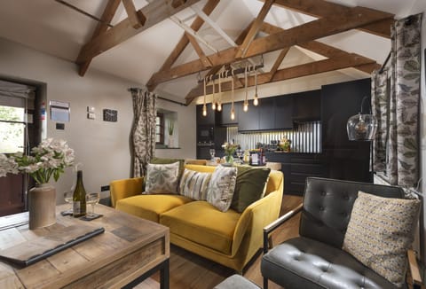 The Hay Loft, Carnhell Green, Hayle: Pop your feet up after a day exploring your picturesque surroundings