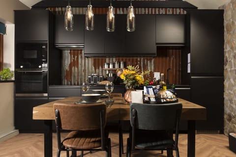 The Old Dairy, Carnhell Green, Hayle: The lovely owners provide a bespoke welcome hamper full of local goodies!