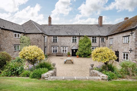 Welcome to Sutton Barton Farmhouse, Honiton